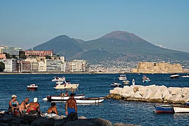 卡普空萝莉游戏《虚实万象》新情报 同时操控两人闯关